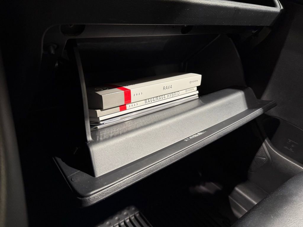 Used 2023 Toyota RAV4 Adventure image 28