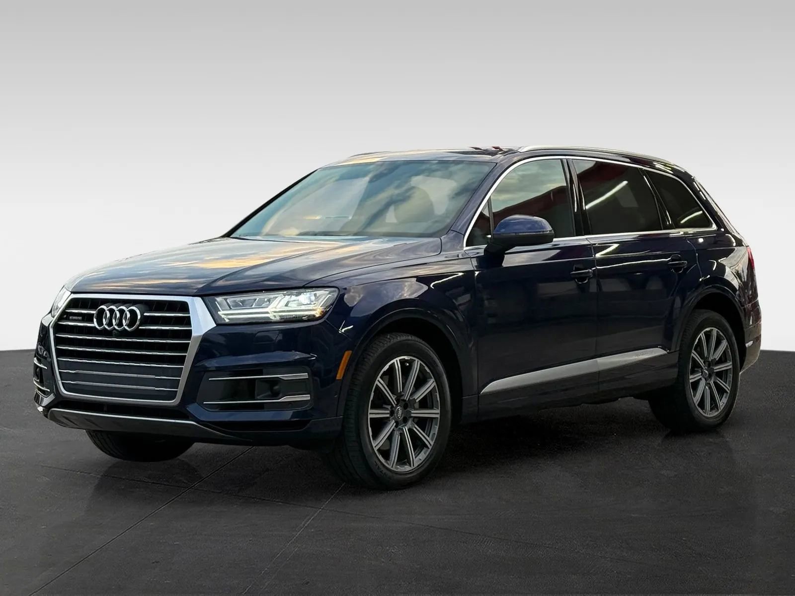 Used 2019 Audi Q7 3.0T Premium Plus w/ Premium Plus Package image 3