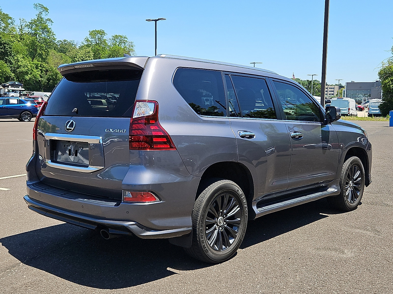 Used 2022 Lexus GX 460 Premium w/ Accessory Package AWD/4WD image 6