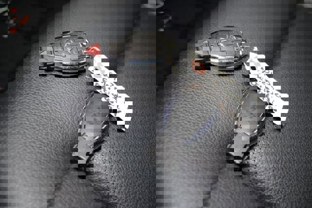 Used 2013 Mercedes-Benz E 400 Sport Sedan w/ Premium 1 Pkg image 14