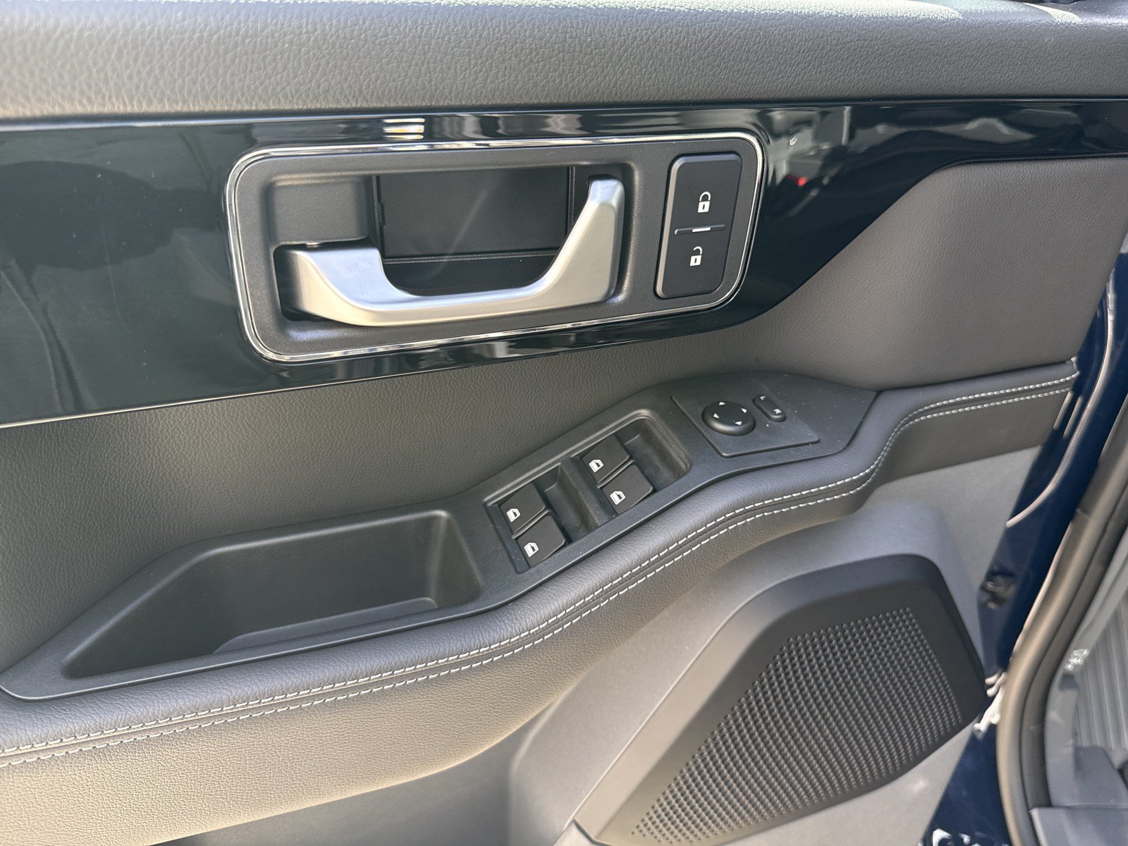 New 2026 INEOS Grenadier Station Wagon AWD/4WD image 14