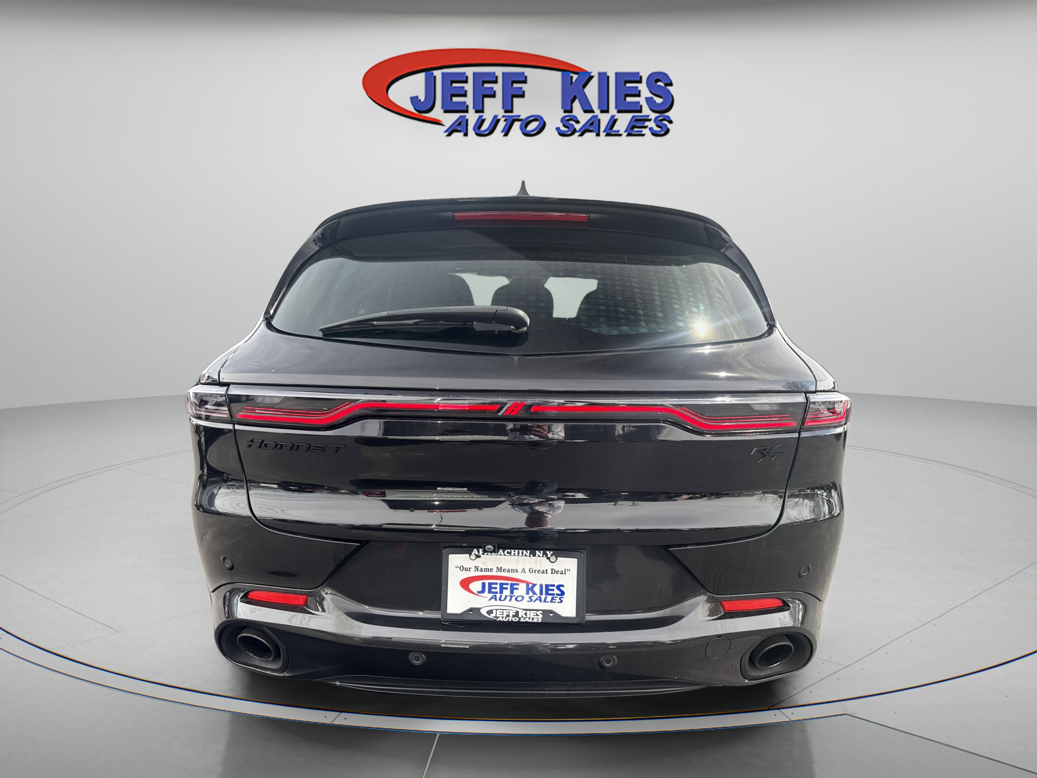 Used 2024 Dodge Hornet R/T Plus w/ R/T Blacktop Package AWD/4WD image 4