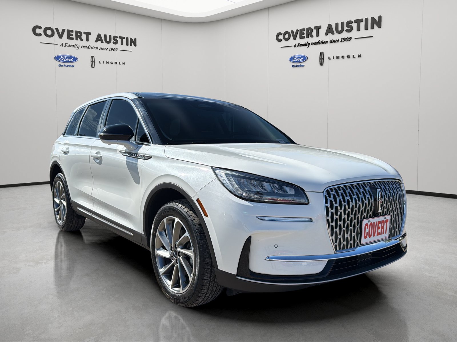 Used 2024 Lincoln Corsair FWD w/ Equipment Group 101A image 7
