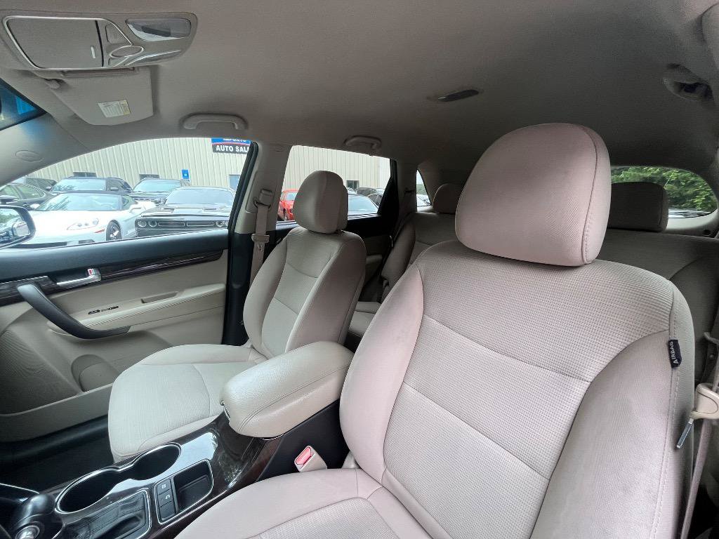 Used 2014 Kia Sorento LX FWD image 15