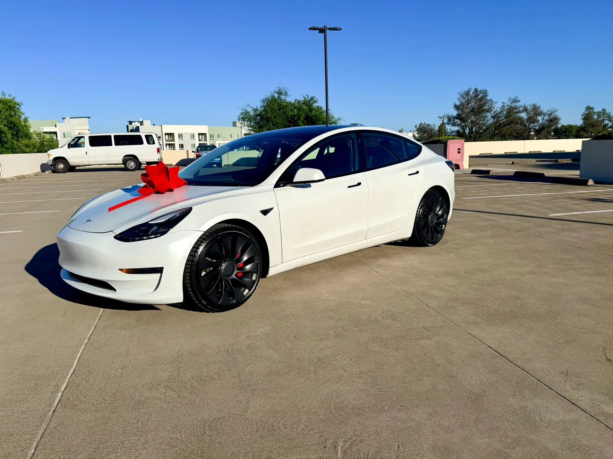 Used 2021 Tesla Model 3 Performance AWD/4WD image 2