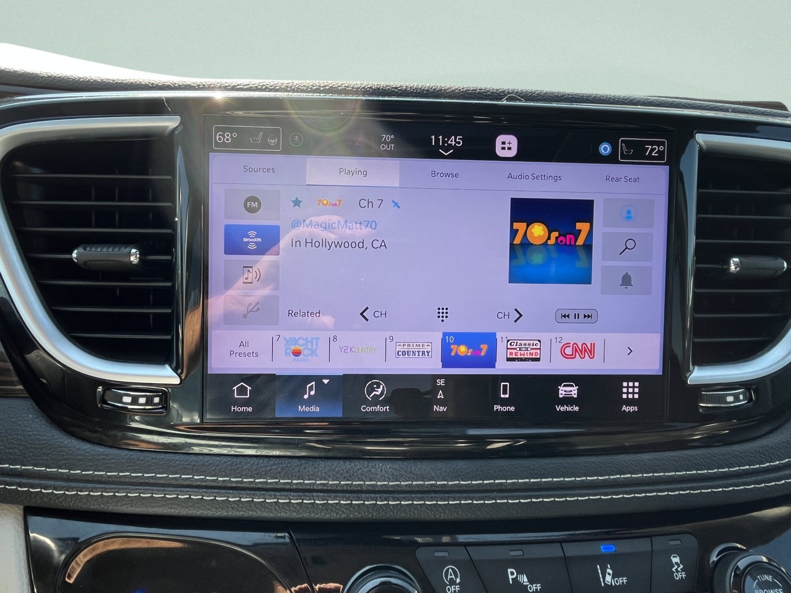 Used 2021 Chrysler Pacifica Limited w/ Uconnect Theater Family Group AWD/4WD image 26