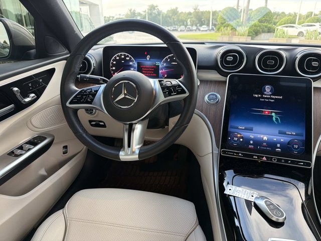 Used 2024 Mercedes-Benz C 300 Sedan image 24