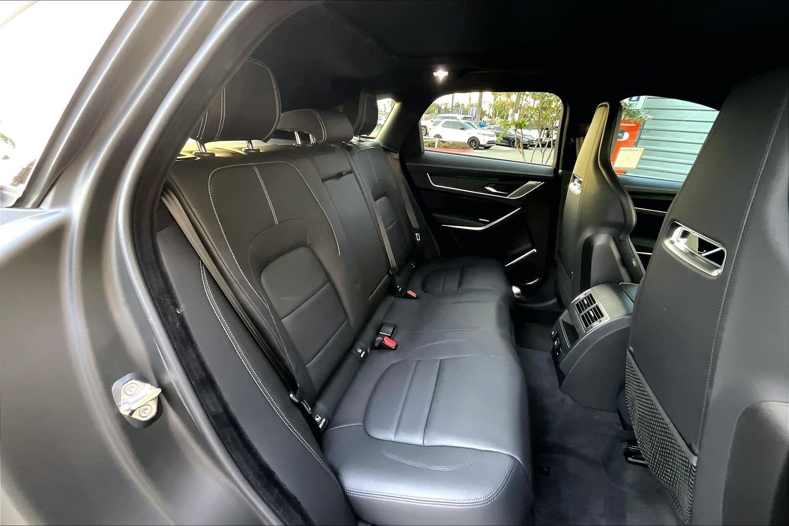 Used 2026 Jaguar F-PACE R-Dynamic S image 27