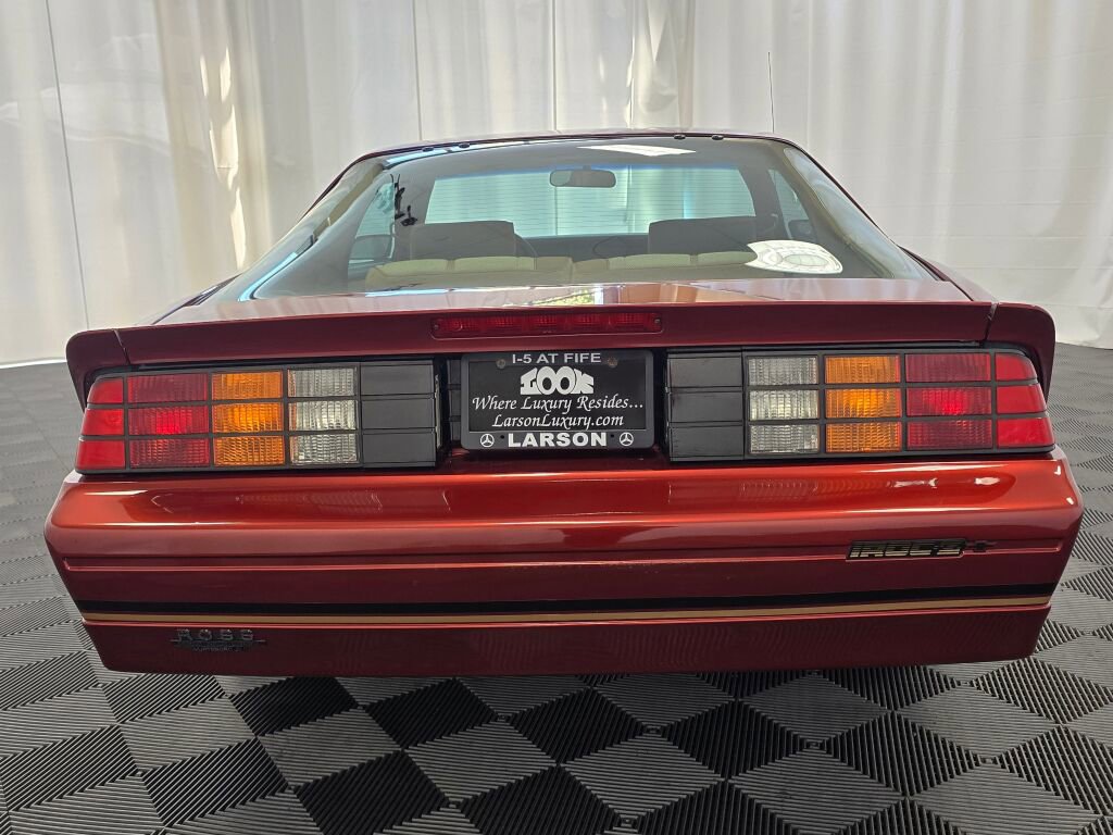 Used 1988 Chevrolet Camaro IROC-Z image 4