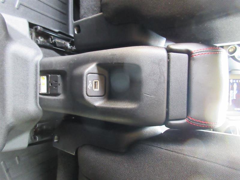 Used 2021 Jeep Renegade Trailhawk w/ Trailer Tow Group image 23