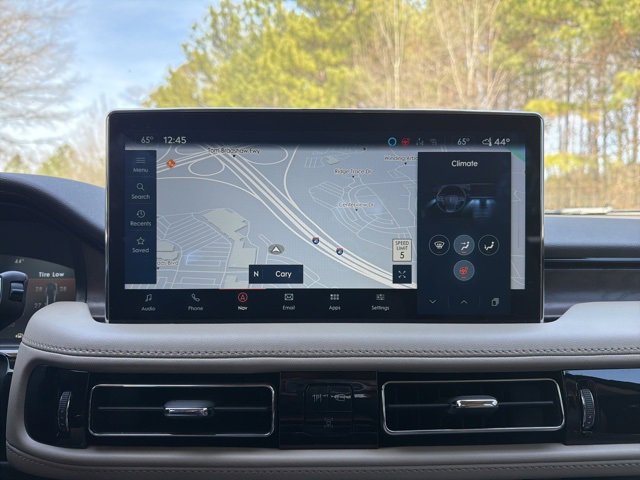 Used 2023 Lincoln Nautilus Reserve image 17