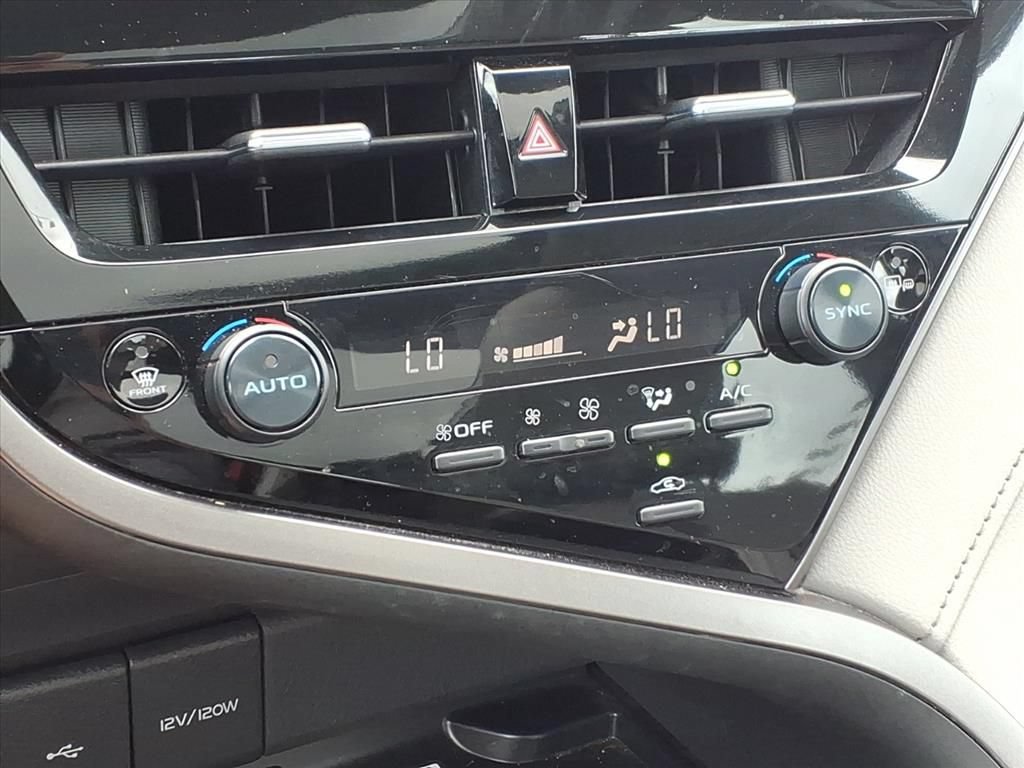 Certified 2022 Toyota Camry XSE w/ Navigation Package FWD image 25