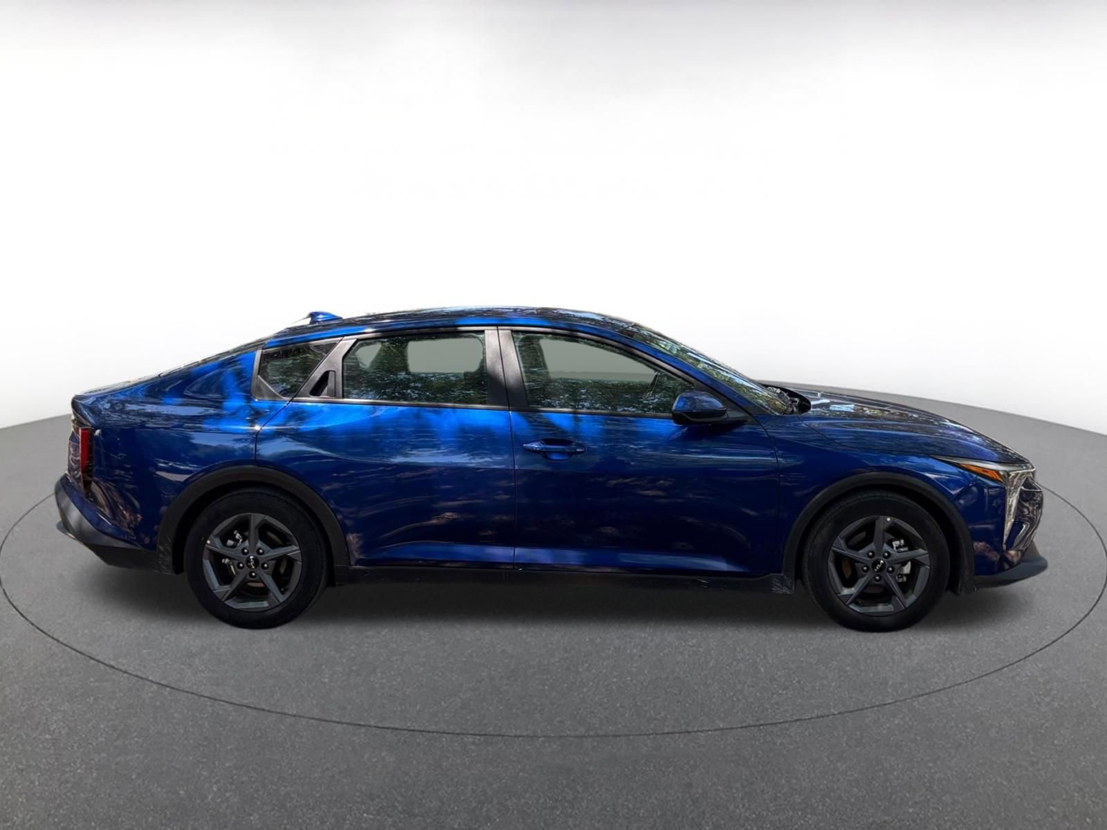 Used 2025 Kia K4 FWD image 8