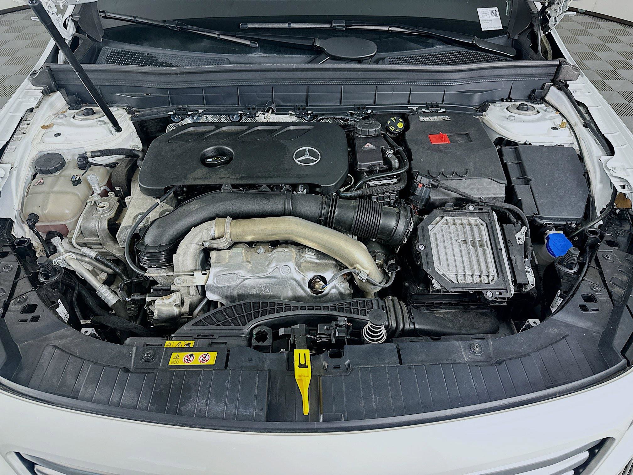 Used 2025 Mercedes-Benz GLB 250 image 33