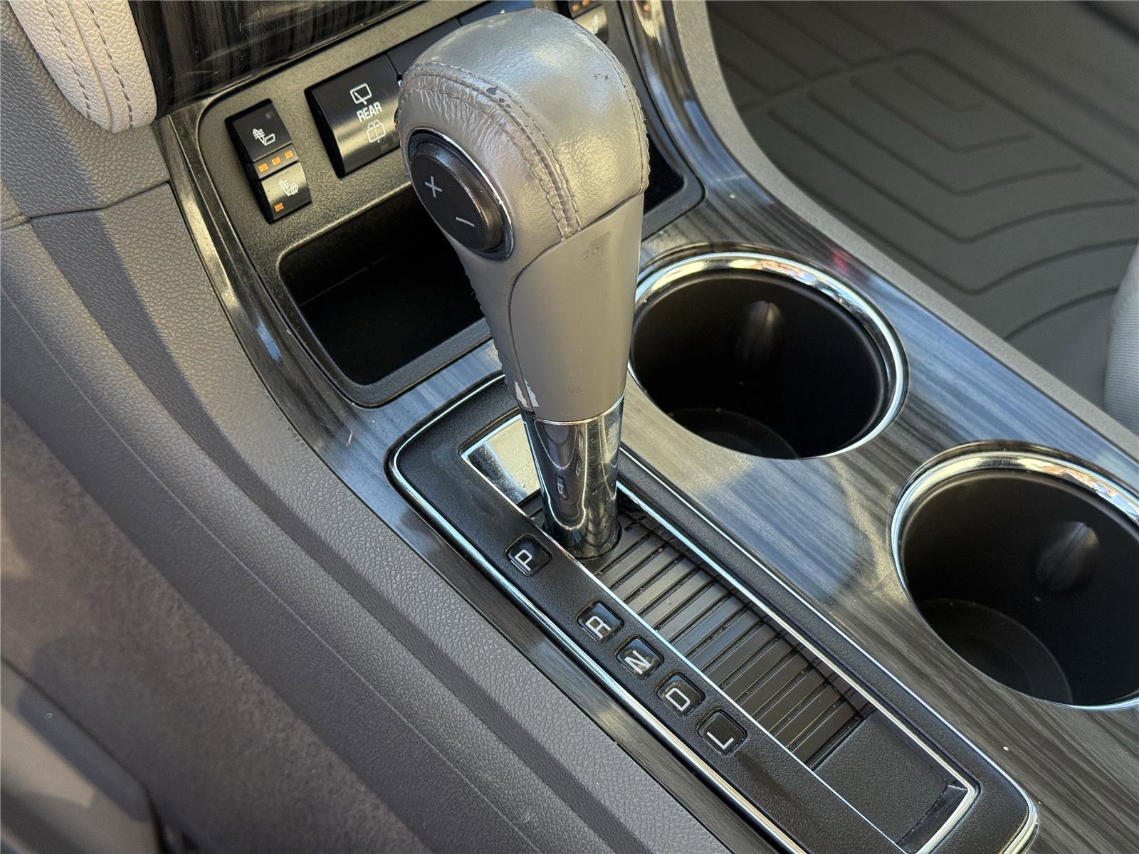 Used 2014 Chevrolet Traverse LT image 26