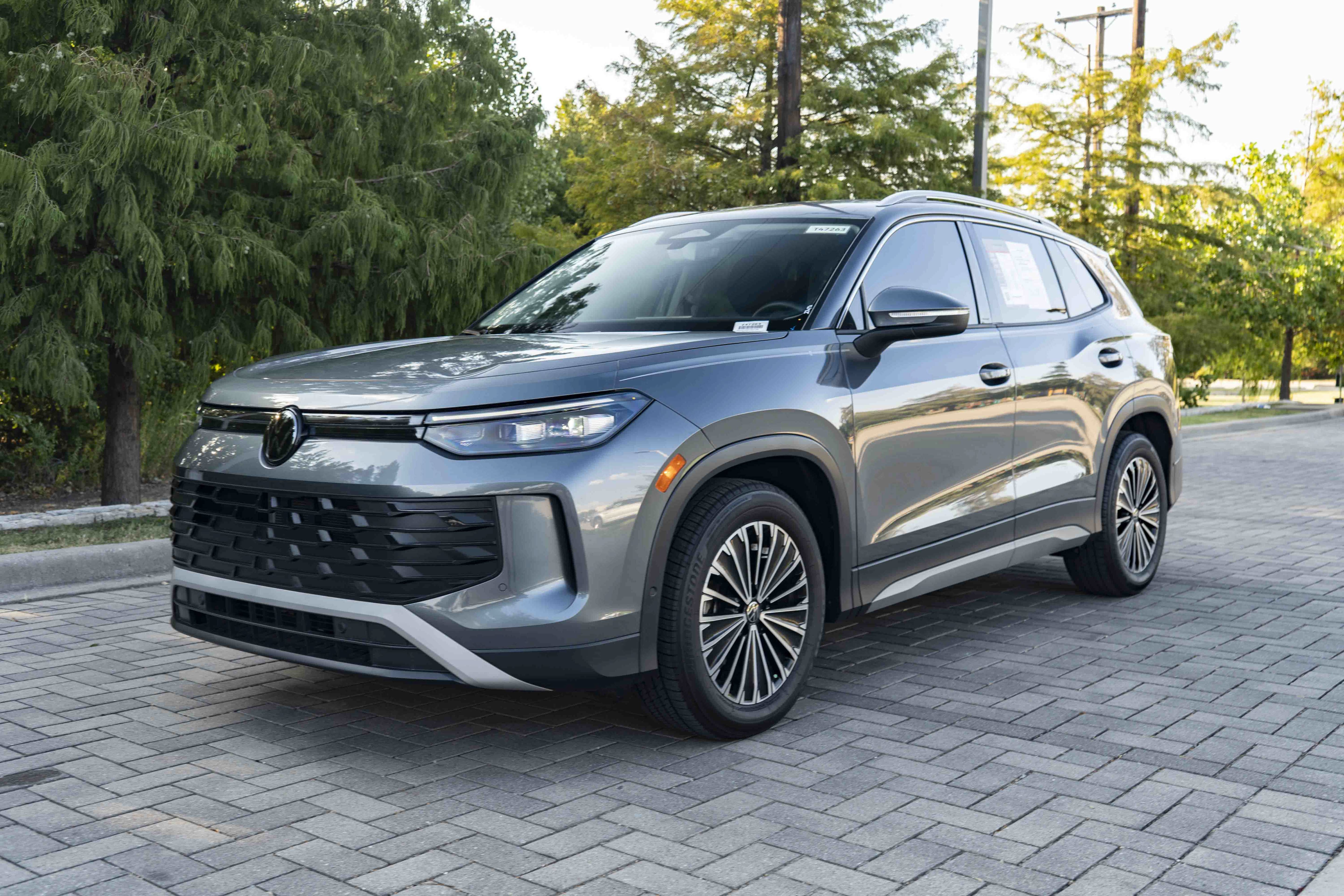 Certified 2026 Volkswagen Tiguan S FWD image 4