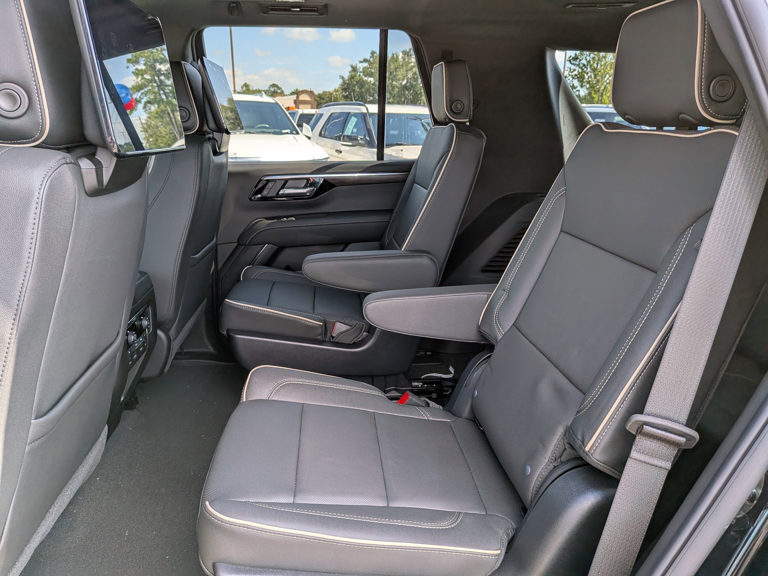 New 2026 Chevrolet Tahoe Premier image 9