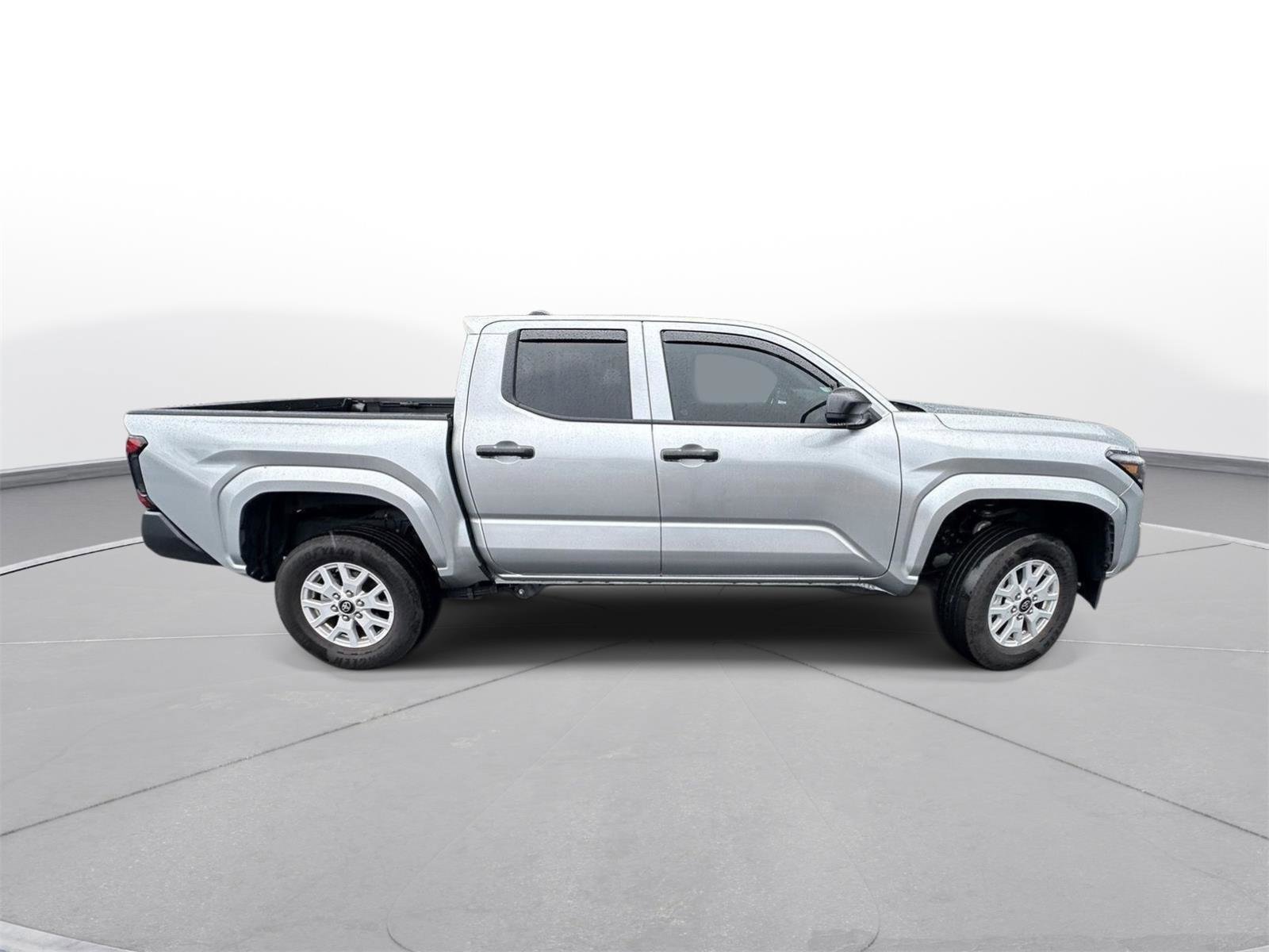 Used 2025 Toyota Tacoma SR RWD image 5