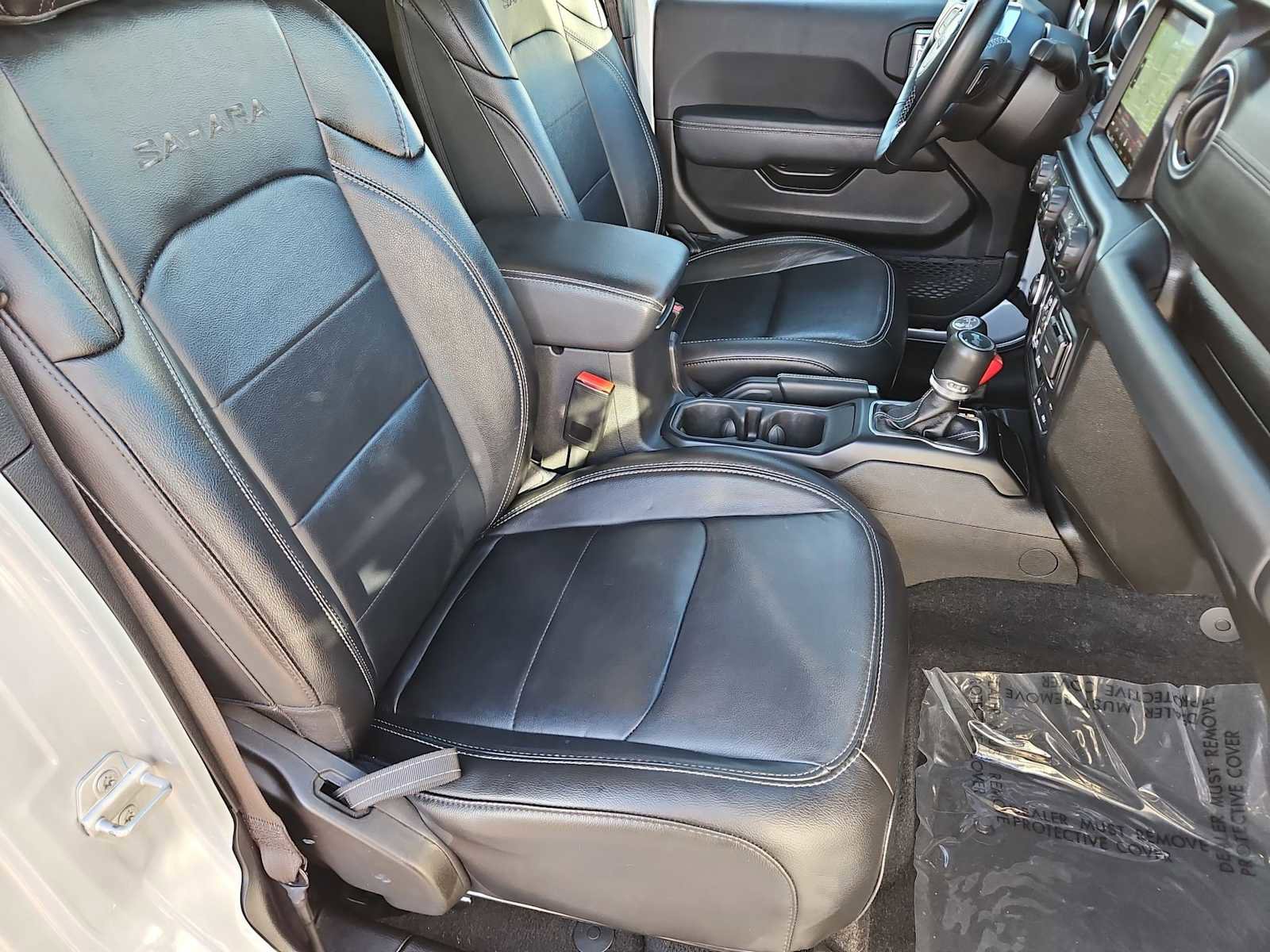 Used 2023 Jeep Wrangler Sahara w/ Cold Weather Group image 20