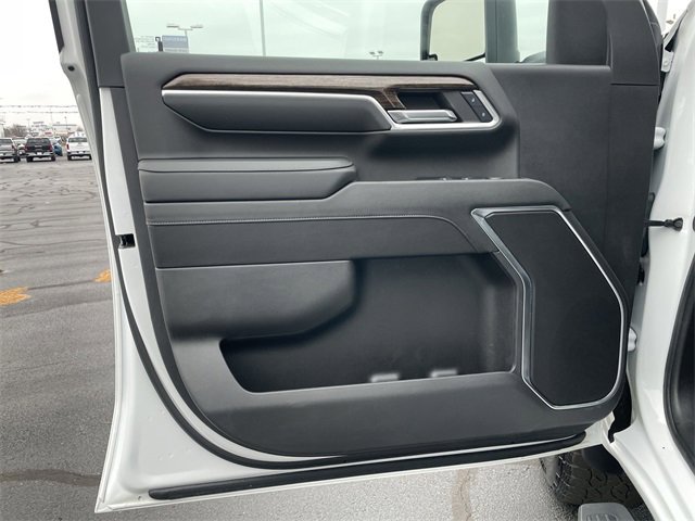 Used 2024 GMC Sierra 2500 SLE image 10