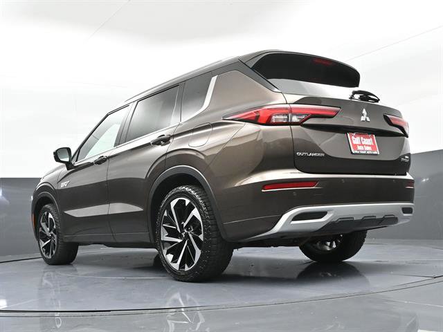 Used 2023 Mitsubishi Outlander SEL AWD/4WD image 35