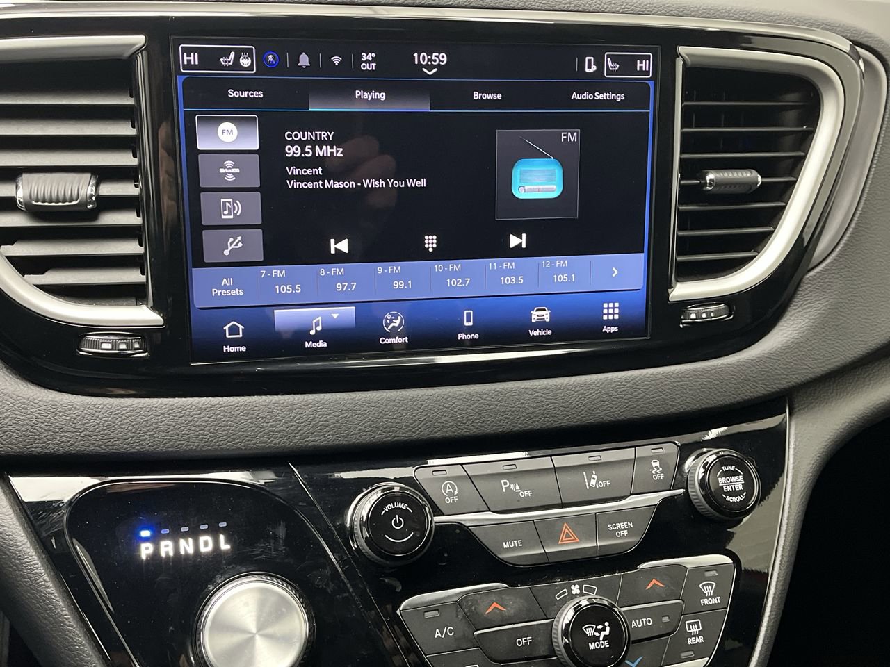 Used 2025 Chrysler Pacifica Select FWD image 17