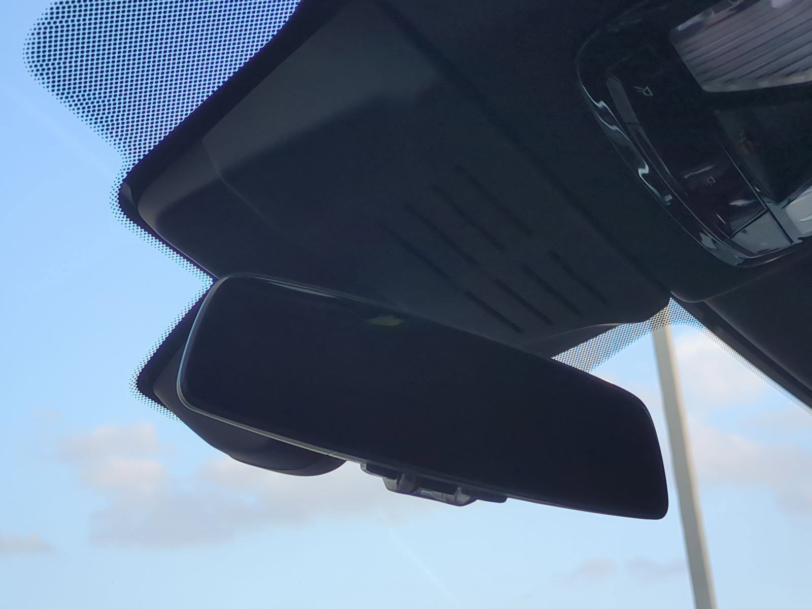 Certified 2024 BMW X6 xDrive40i w/ Premium Package image 27