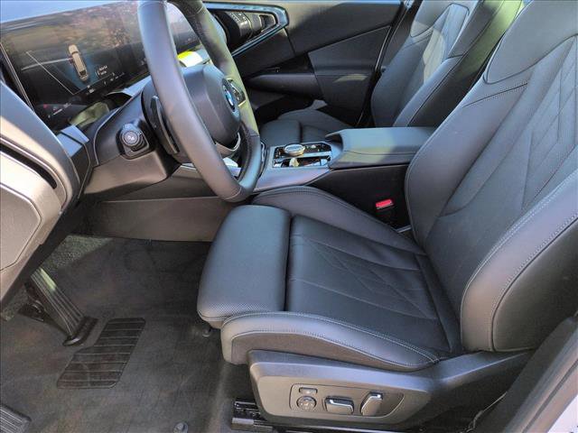 Used 2025 BMW X3 xDrive30i w/ Convenience Package image 17