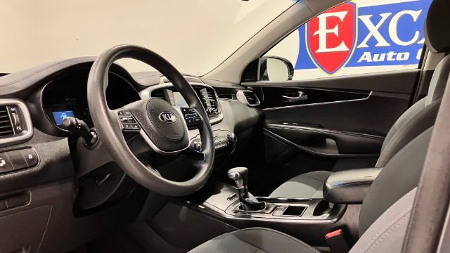 Used 2019 Kia Sorento LX image 35