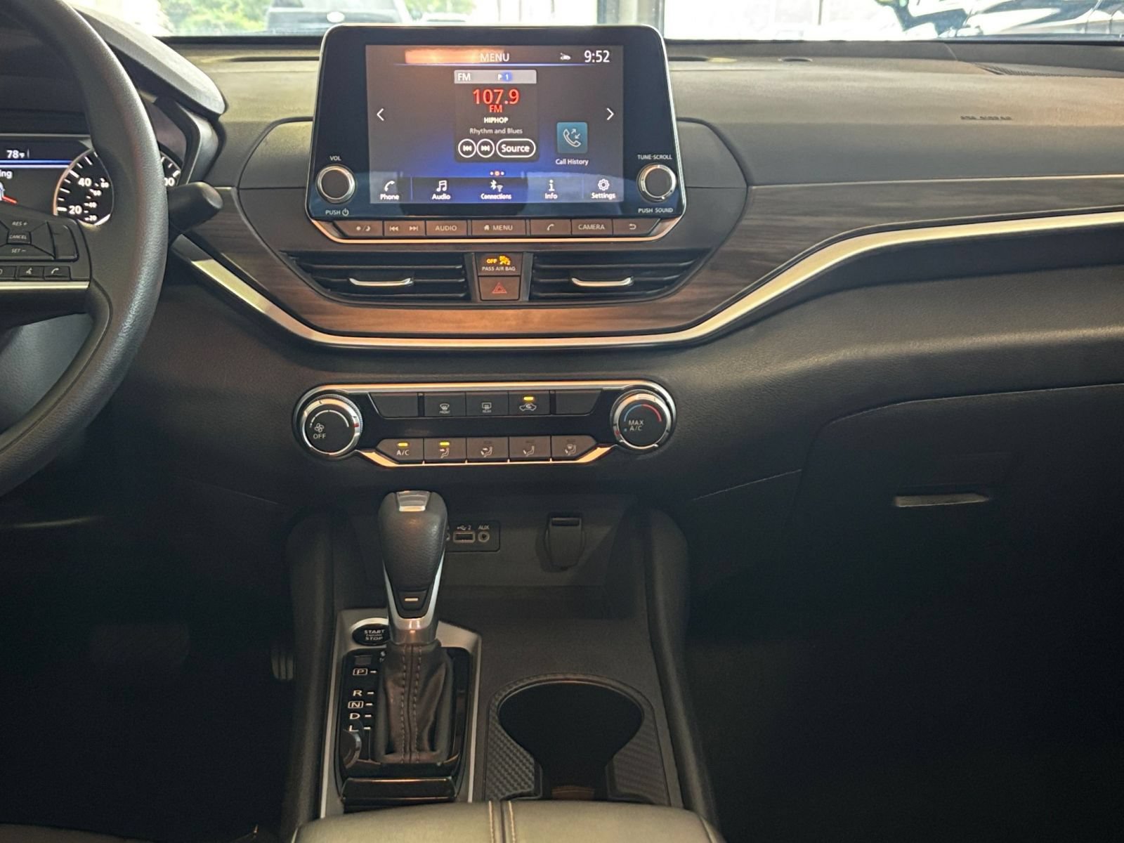 Used 2026 Nissan Altima 2.5 SV FWD image 16