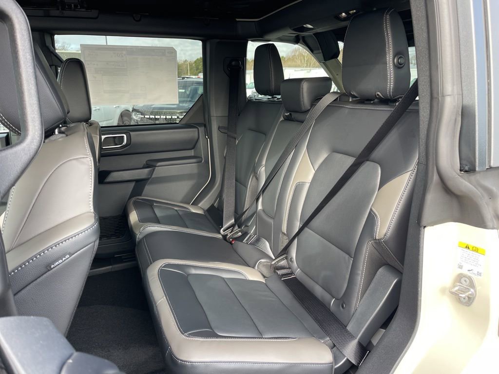 New 2025 Ford Bronco Outer Banks image 17