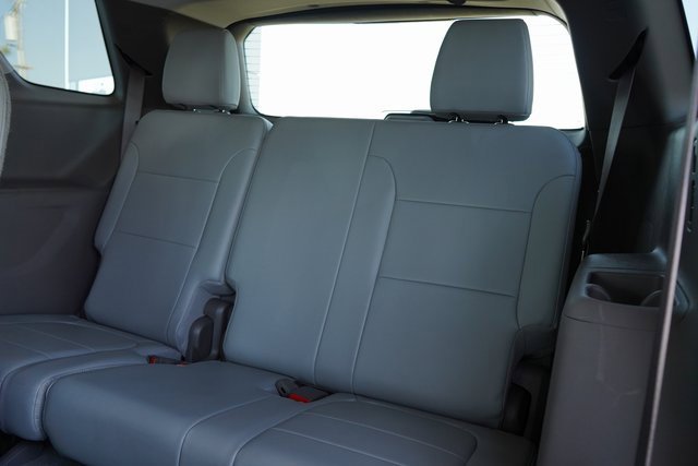 Used 2020 Chevrolet Traverse LT w/ LT Premium Package image 34