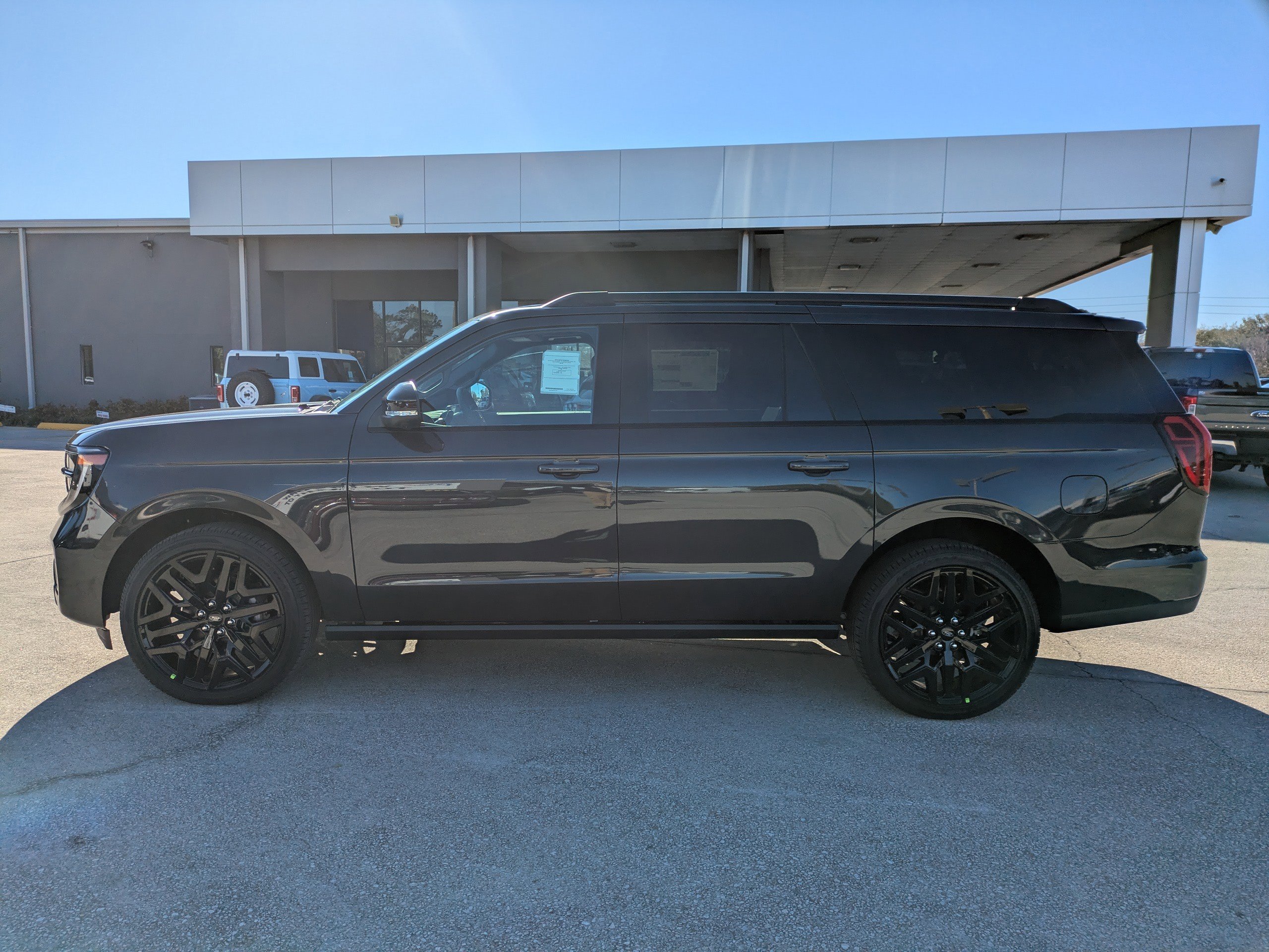 New 2026 Ford Expedition Max Platinum w/ Stealth Performance Package image 7