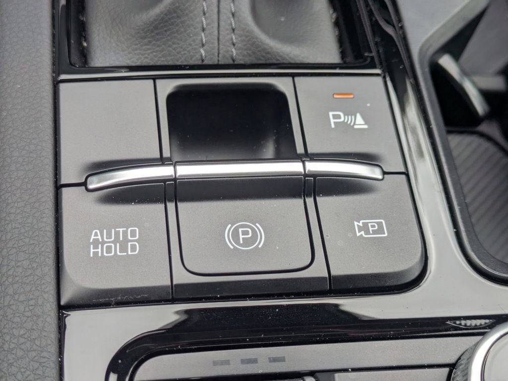Used 2025 Kia K5 GT FWD image 27