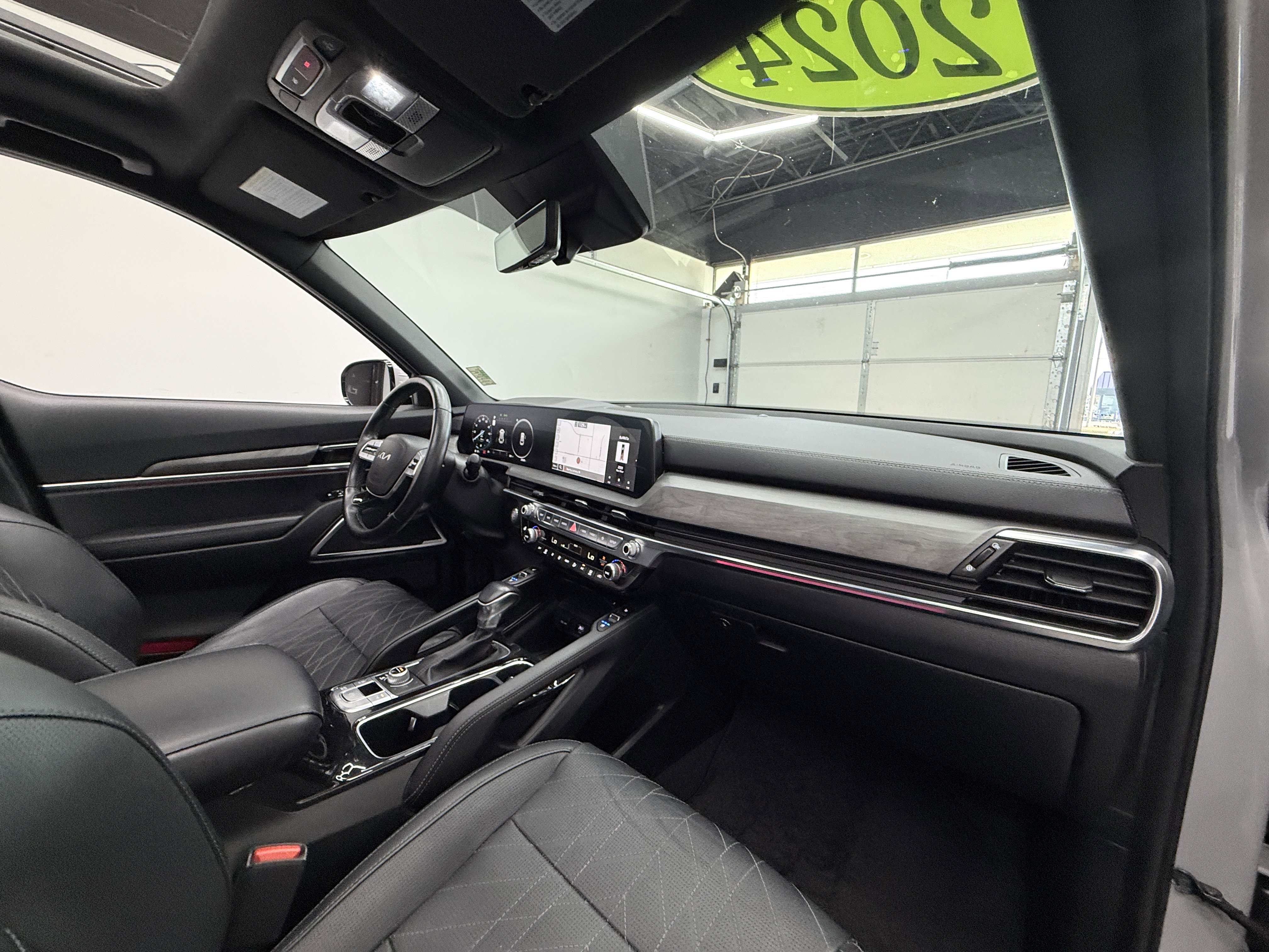 Used 2024 Kia Telluride SX X-Line image 28