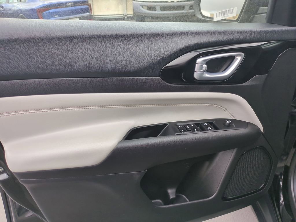 Used 2025 Jeep Compass Limited AWD/4WD image 11