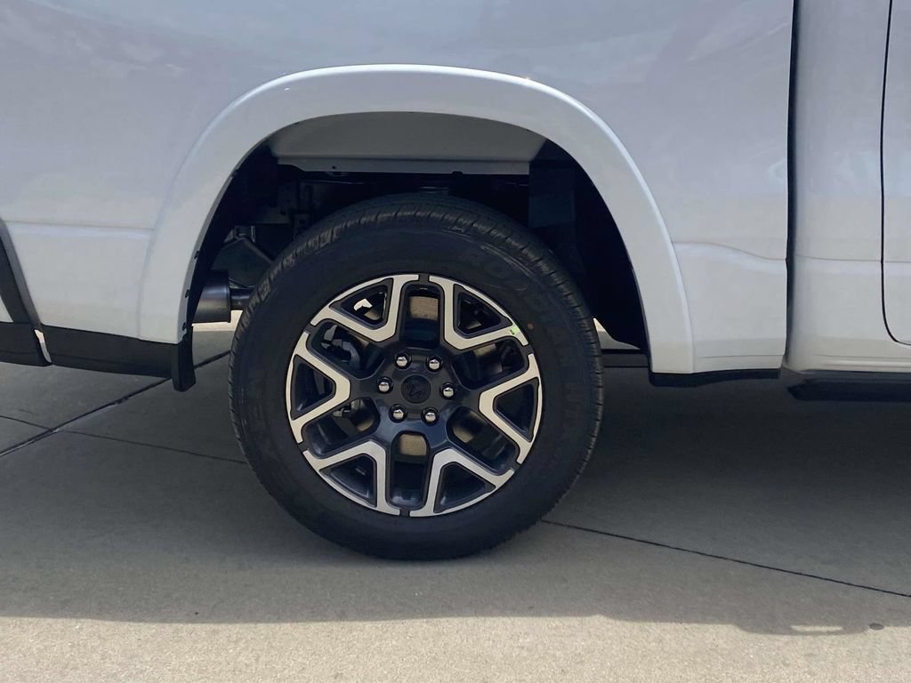 New 2026 RAM 1500 Laramie AWD/4WD image 38