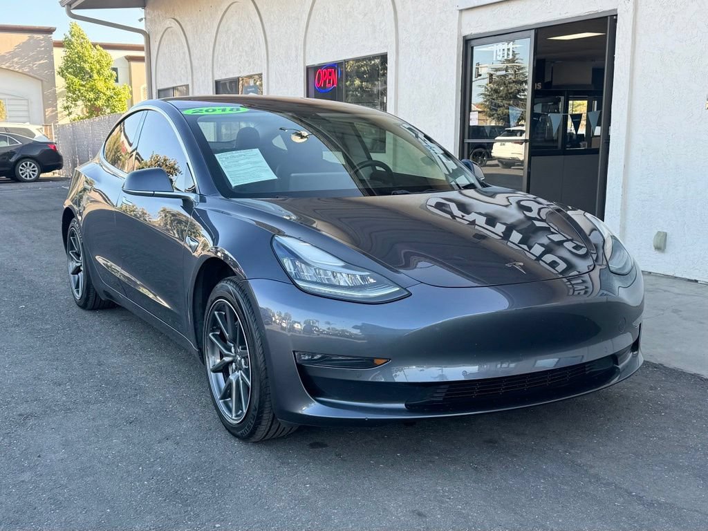 Used 2018 Tesla Model 3 Mid Range