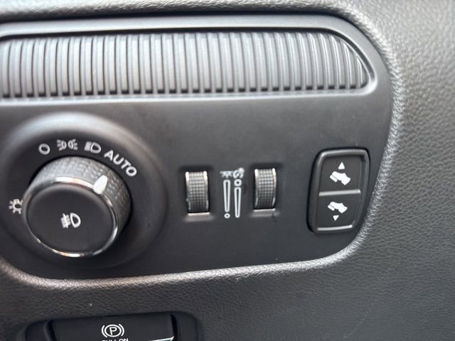 Used 2024 Jeep Wagoneer 4WD image 28