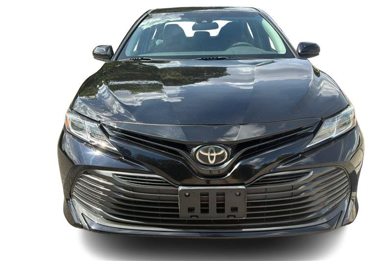 Used 2018 Toyota Camry LE FWD image 23