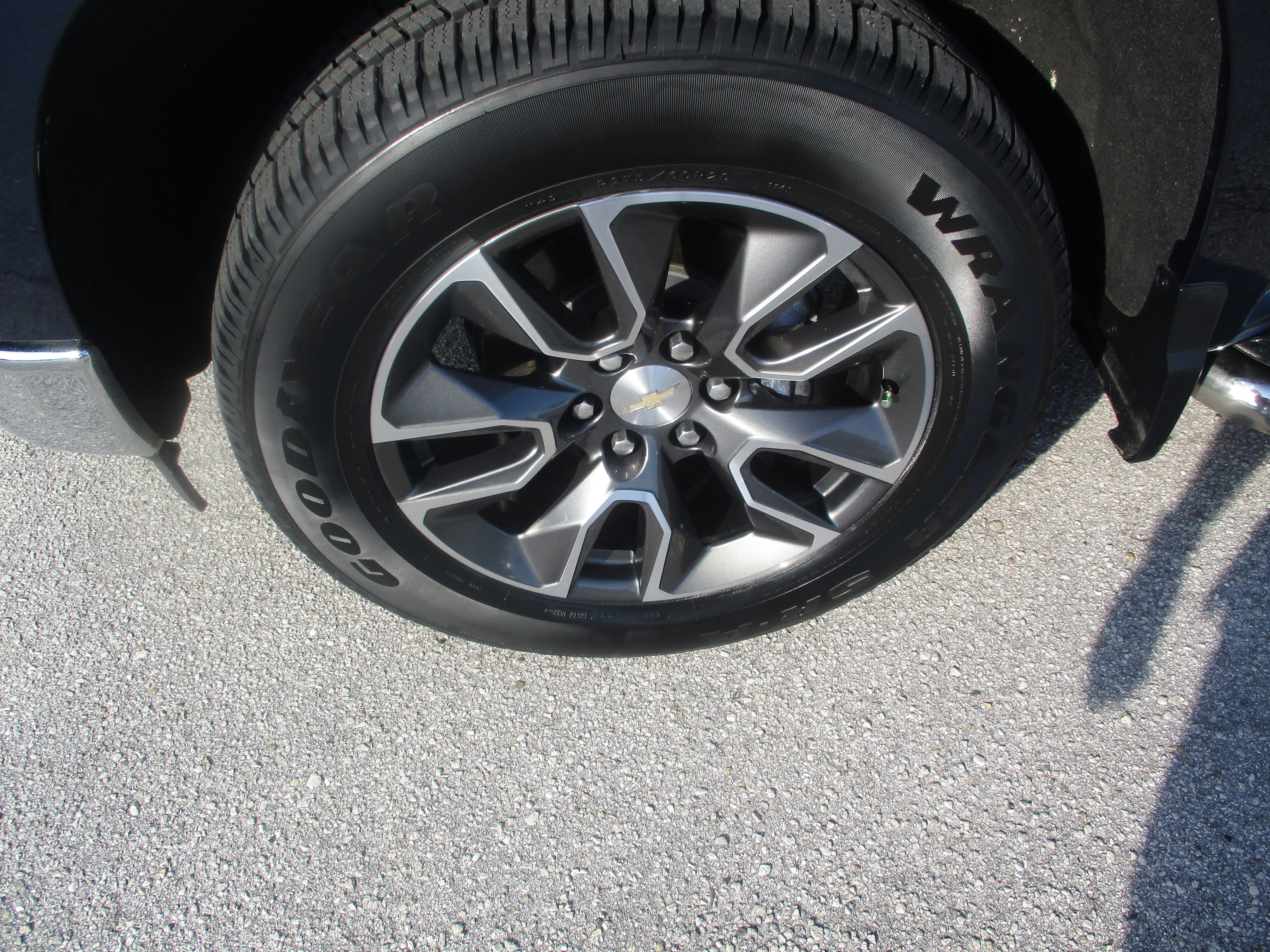 Used 2022 Chevrolet Silverado 1500 LT image 8