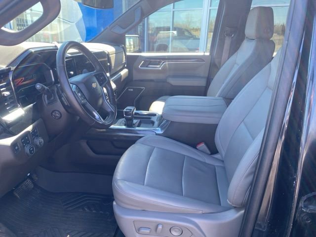 Used 2023 Chevrolet Silverado 1500 LTZ image 7