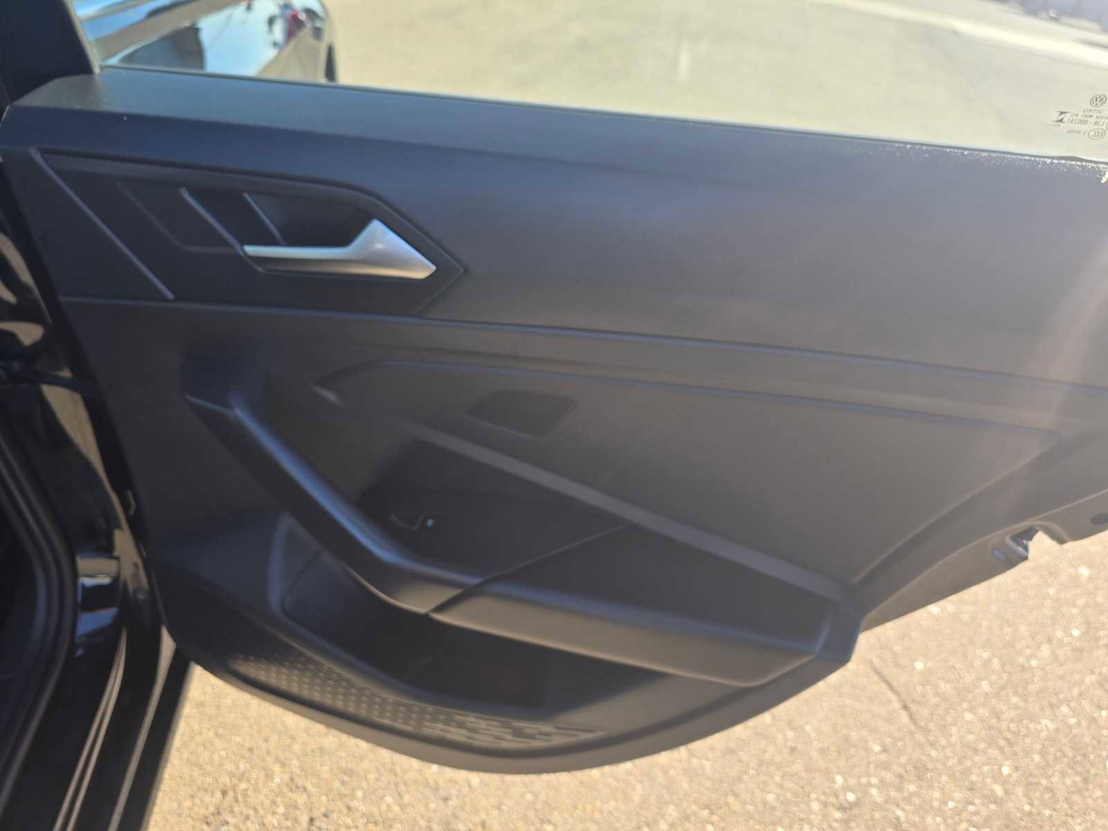 Used 2024 Volkswagen Jetta SE image 13