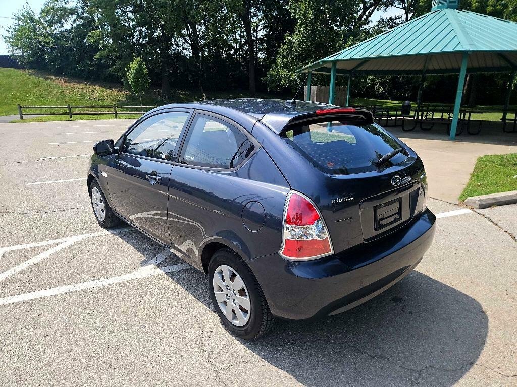 Used 2011 Hyundai Accent GS image 7
