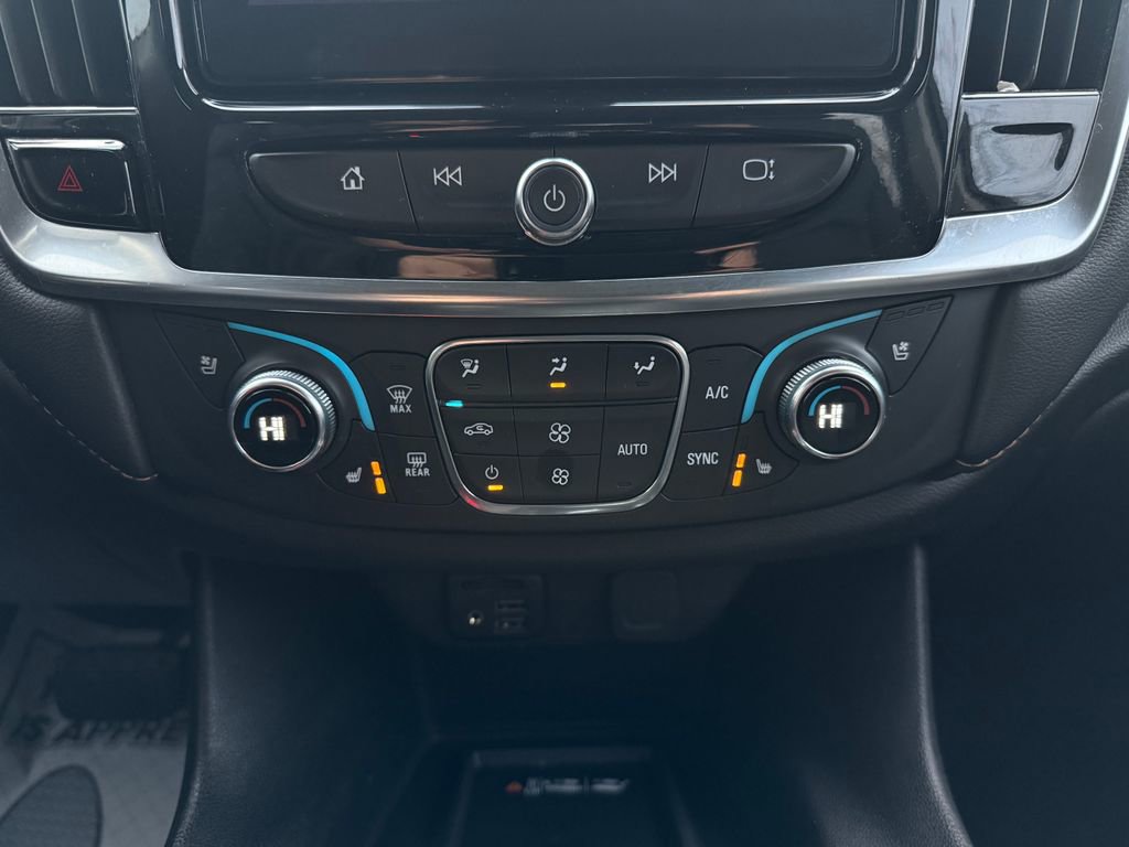Used 2021 Chevrolet Traverse Premier w/ Redline Edition image 28