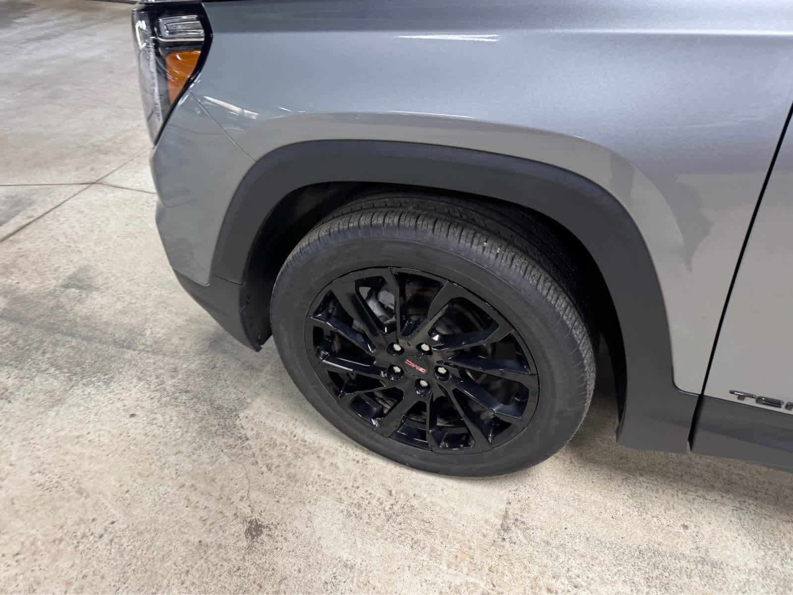 Certified 2024 GMC Terrain SLT w/ Elevation Edition image 10