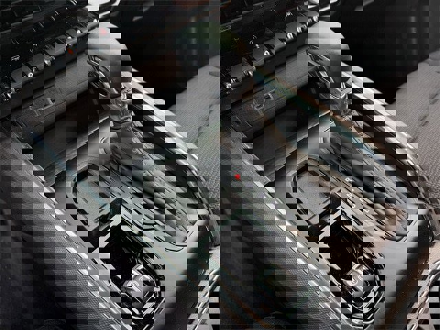 Used 2024 GMC Canyon Elevation w/ Convenience Package image 18