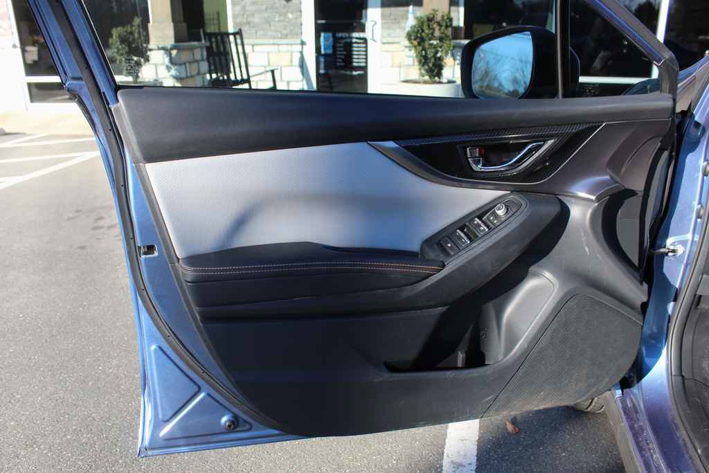 Used 2018 Subaru Crosstrek 2.0i Limited image 11