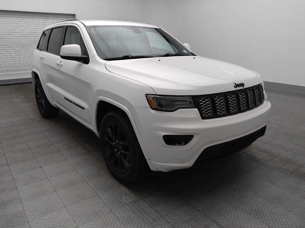 Used 2022 Jeep Grand Cherokee Laredo X image 13