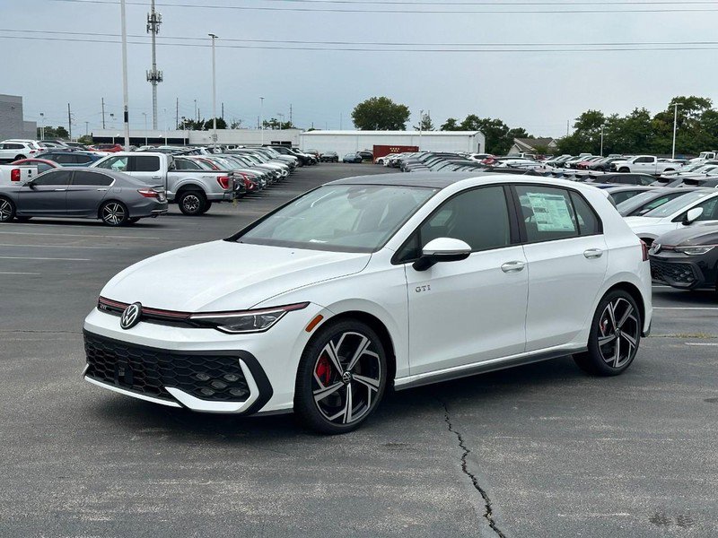 New 2025 Volkswagen Golf SE